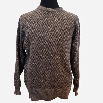 Maglione a trama fantasiosa, grigio, marca Les Copains, taglia assente, a vista potrebbe essere una L, composto al 60% i