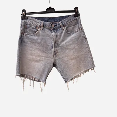 Bermuda Levi's, tg 46, color blu