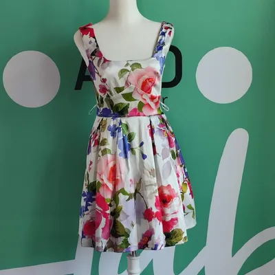 Abito Rinascimento, tg XS, base bianca con fantasia floreale multicolor