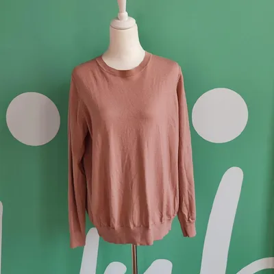 Maglioncino da donna. Marca Cos