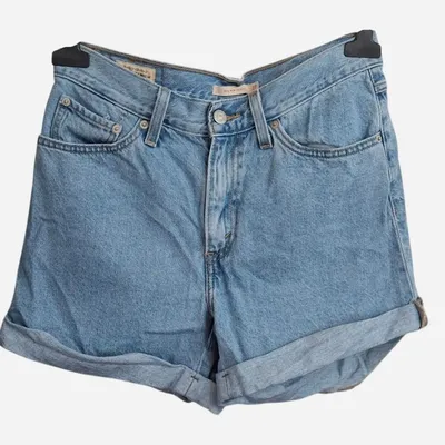 Pantaloncino Levi's modello '80s mom