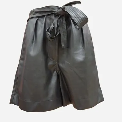 Bermuda da donna in Eco Pelle. Marca Pinko