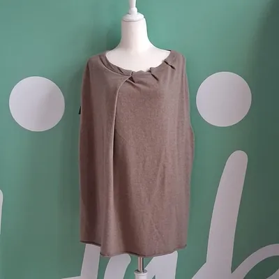 Smanicato Manila Grace, Color Beige, taglia assente, ma a vista sembra eseere una L, composto al 35% in lana, 30% in vis
