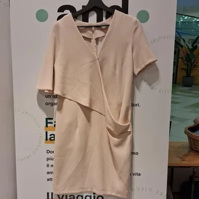 Abito Rinascimento,  TAGLIA M, colore crema
