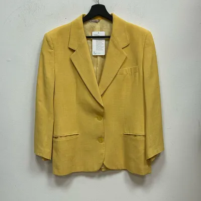 Blazer Stefanel in una luminosa tonalità di giallo pastello, perfetto per la primavera