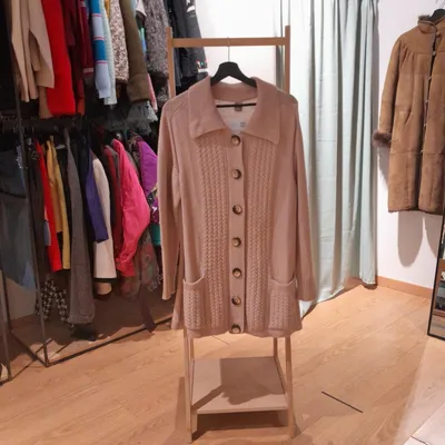 Cardigan, modello lungo, color beige, in buone condizioni
