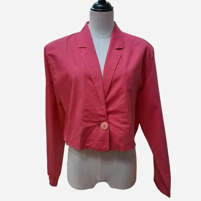 Blazer corto da donna. Marca United Colors Of Benetton