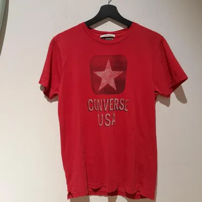 T-shirt Converse, tg M, color rosso con stampa centrale