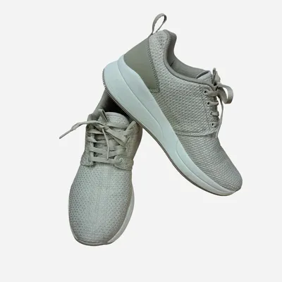 Scarpe modello sneakers. Marca Lotto