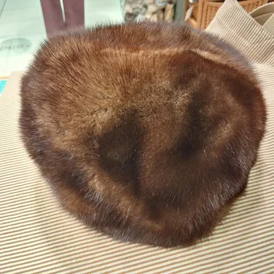 Cappello Vintage in pelliccia naturale di Visone, modello  tipo Halo