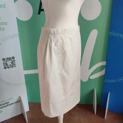 Gonna bianco panna, marca Moschino, in buone condizioni